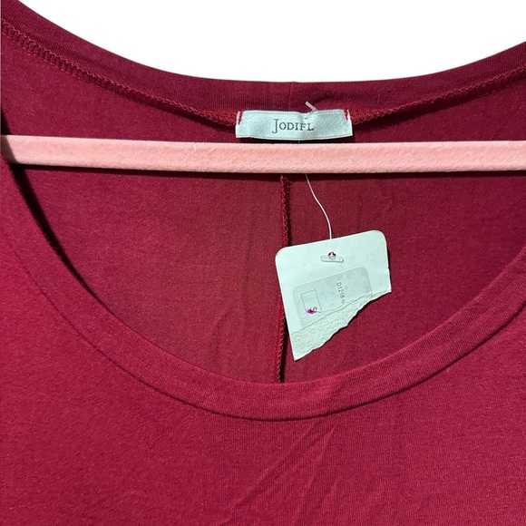 Jodifl Burgundy Flowy Dress NWT - Picture 7 of 9